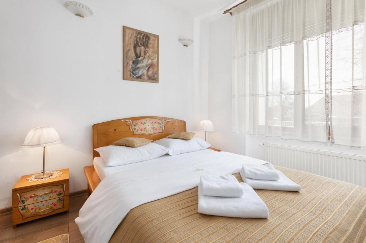 Casa Rasnoveana エクステリア 写真