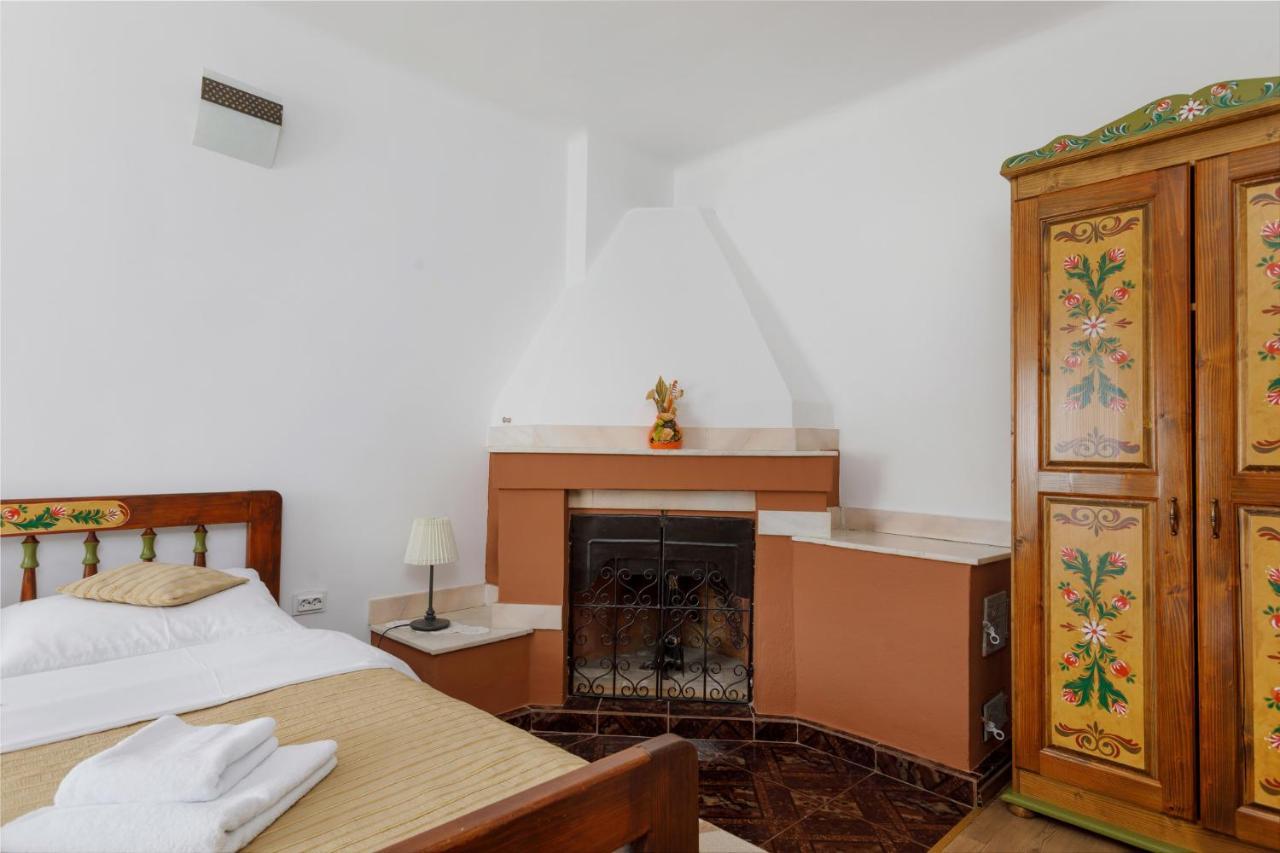 Casa Rasnoveana エクステリア 写真